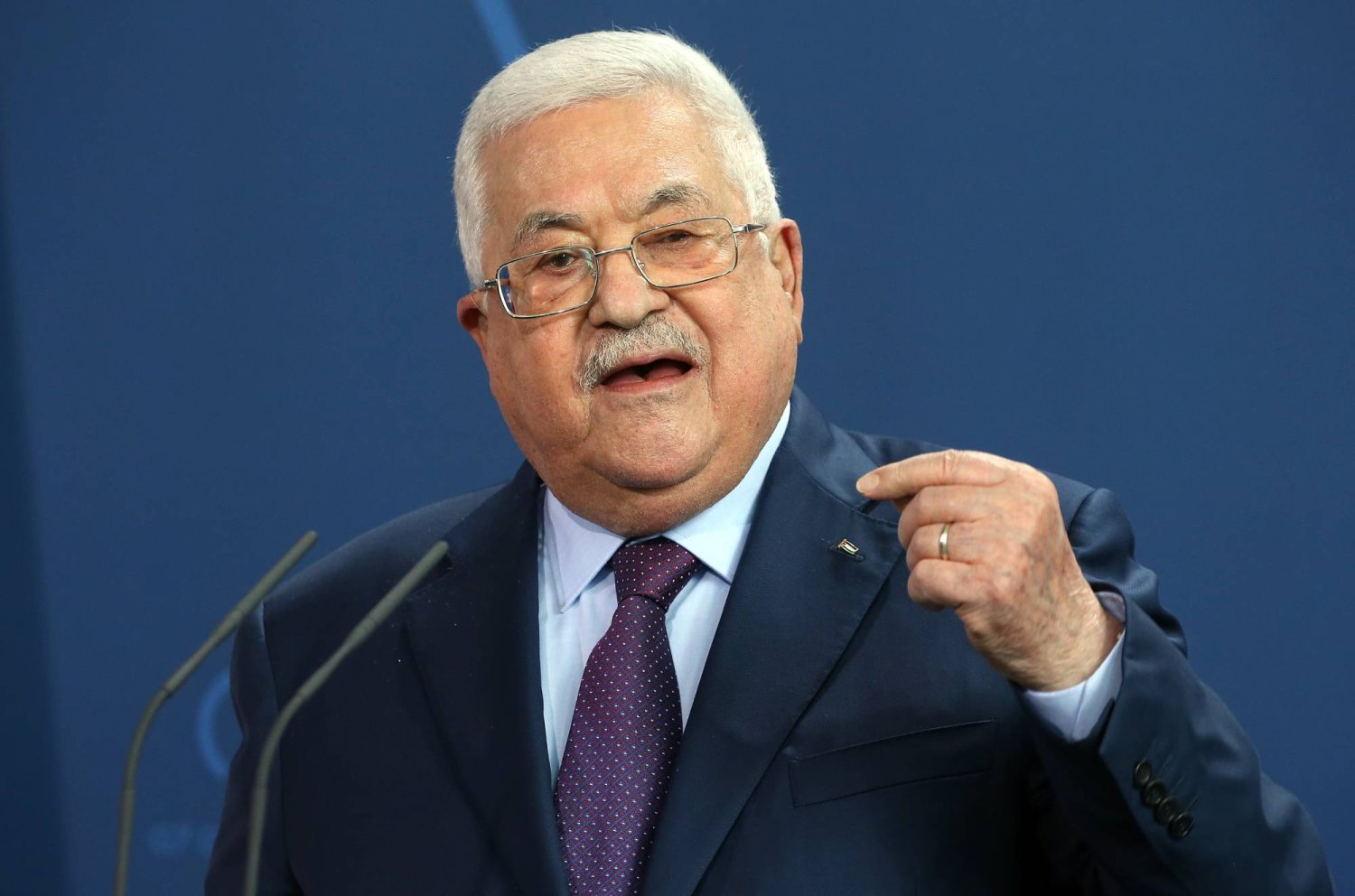 الرئيس الفلسطيني يطالب بعقوبات "فورية" ضد إسرائيل