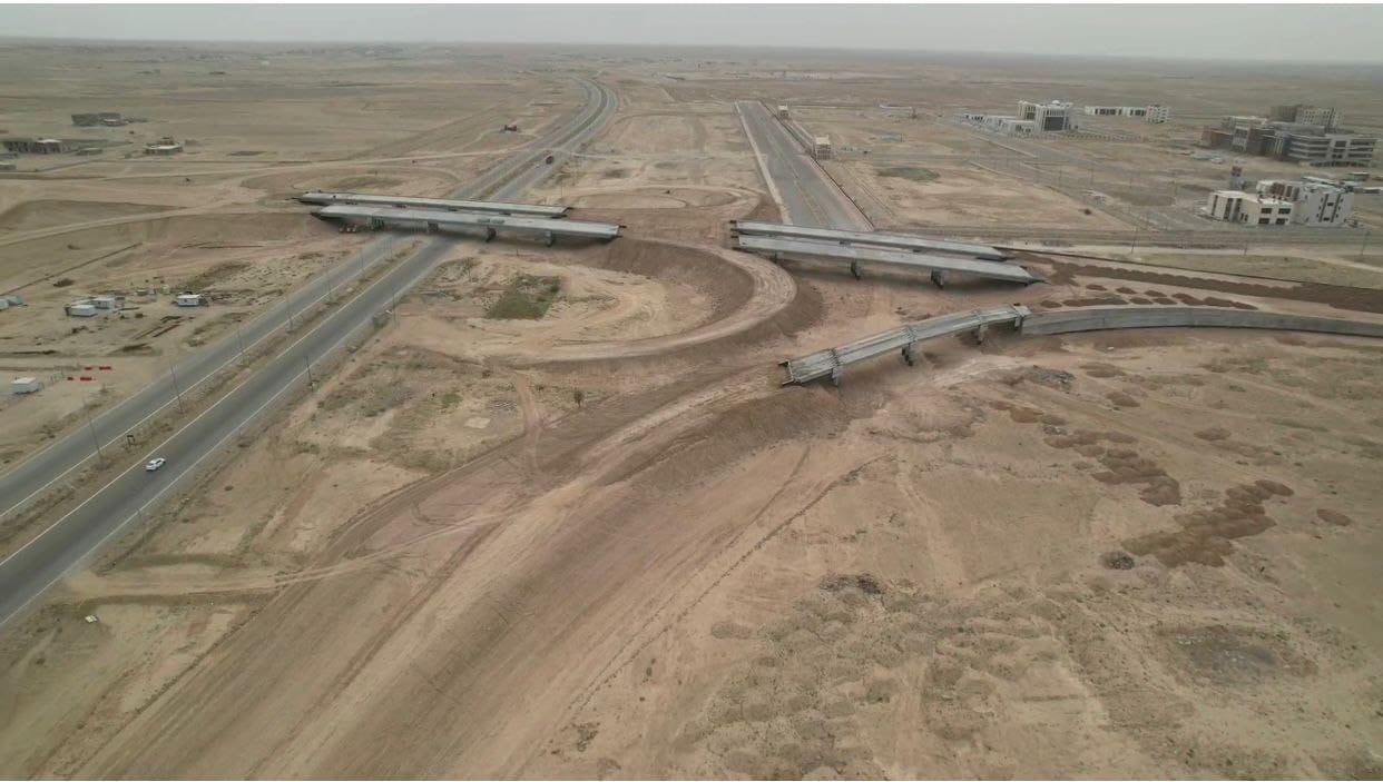 إنجاز 88% من مشروع ربط المجمع الحكومي بطريق المرور السريع في الأنبار