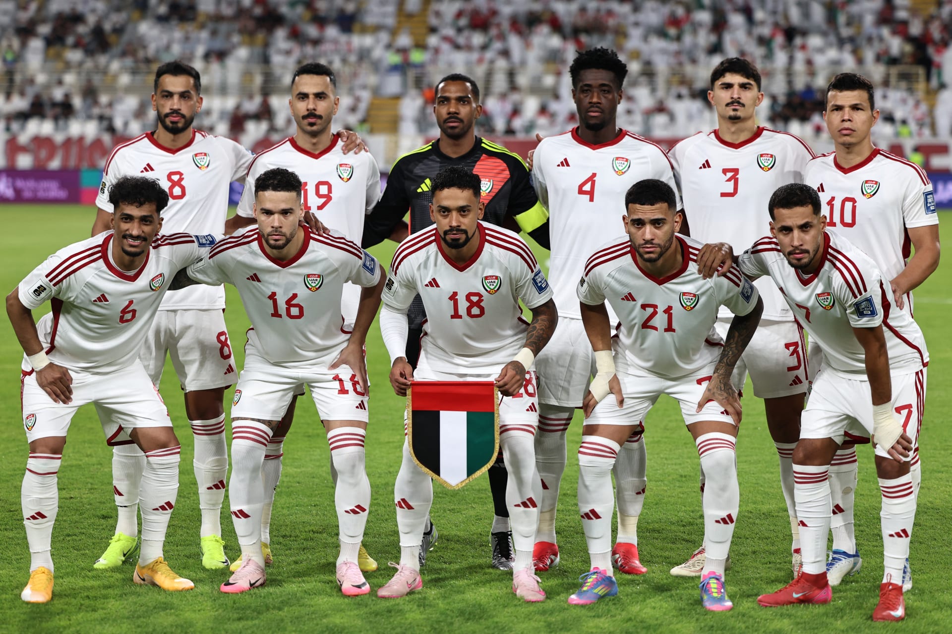 وفد المنتخب الإماراتي يصل البصرة قبل مواجهة الإياب المصيرية
