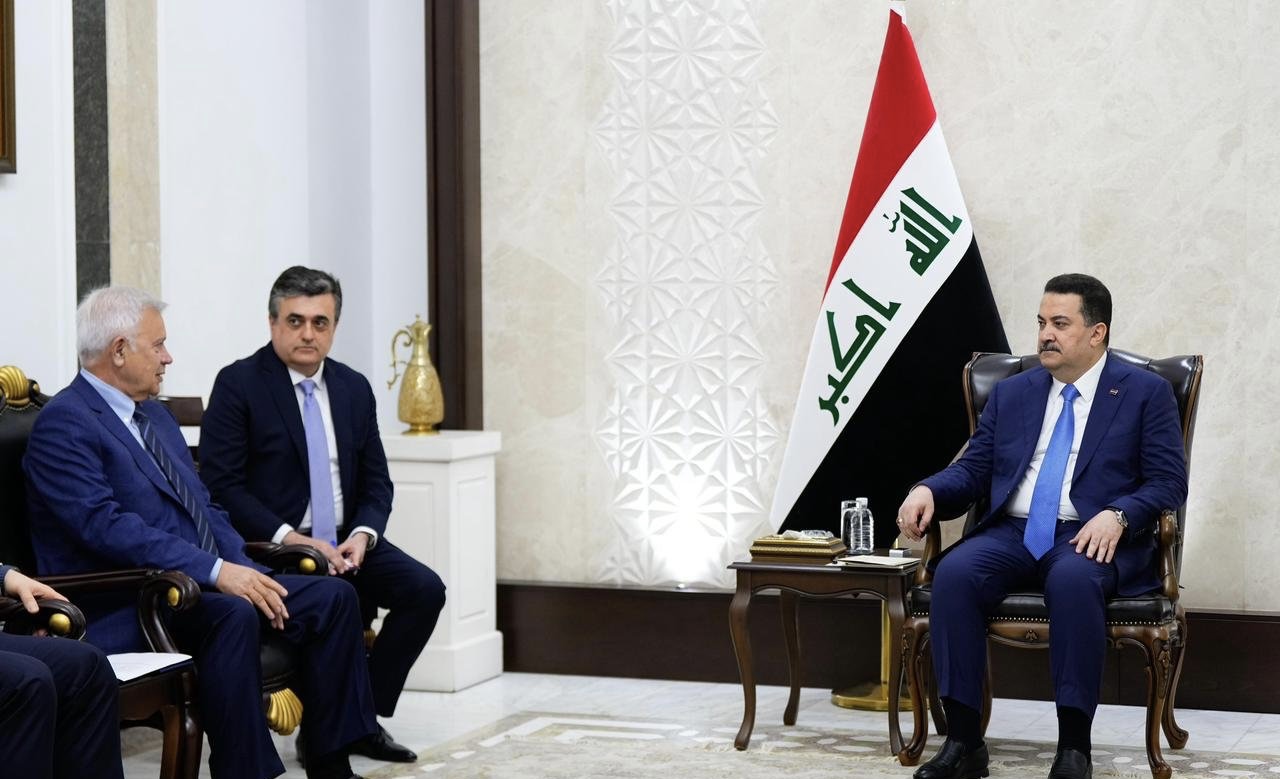 العراق يبحث مع لوك أويل تعزيز الأمن النفطي وضمان تدفق الإمدادات دون تعطيل