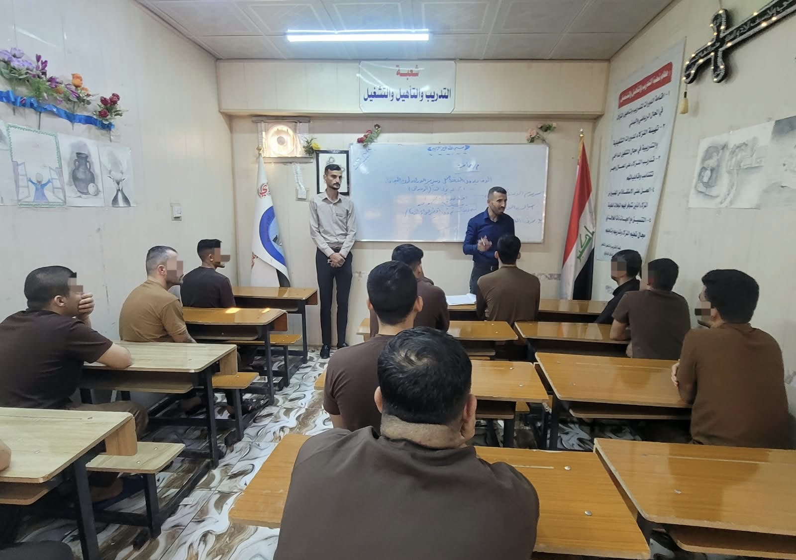 العدل تفتتح صفوفاً دراسية جامعية للنزلاء في سجني سوسة والعمارة